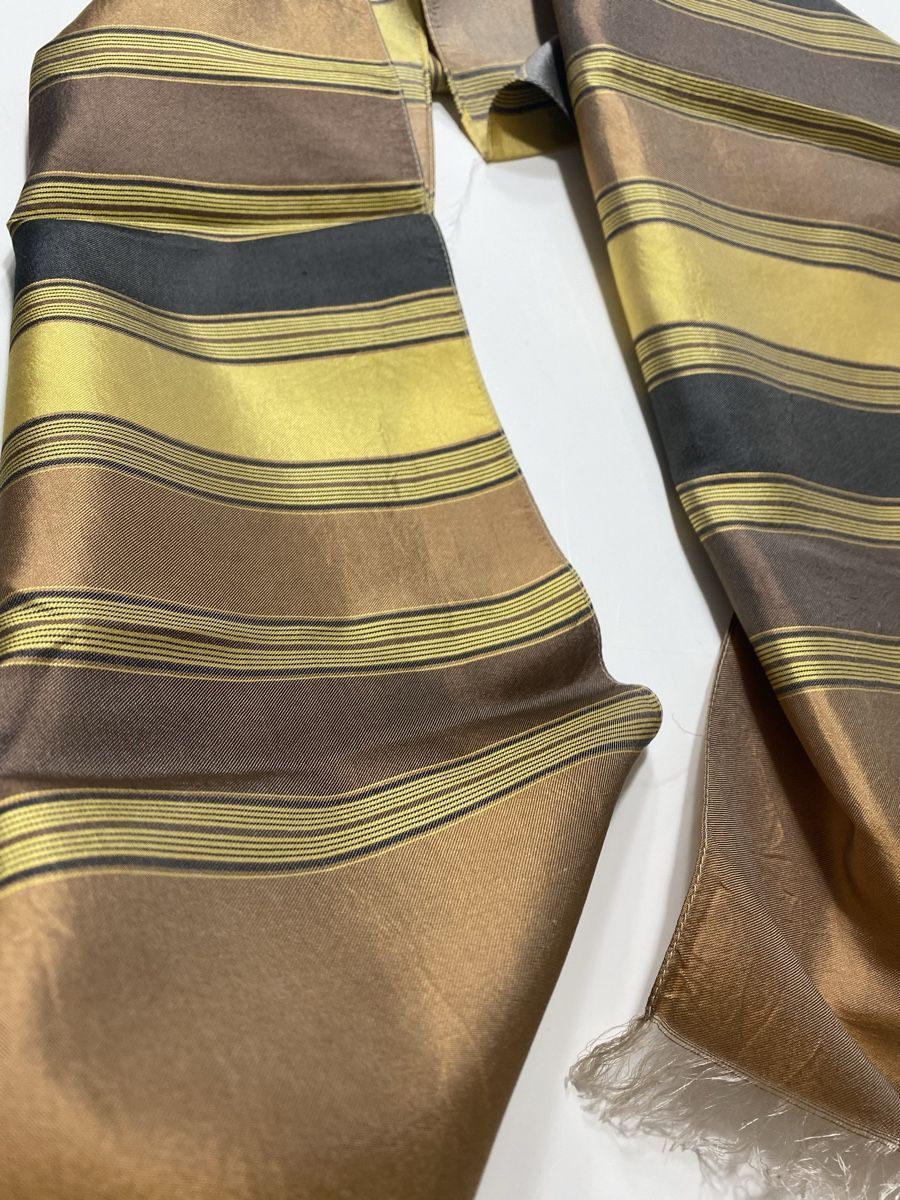 Foulard & Sciarpe: Seiden Schal 🌸 – Usato da Opfikon venduto da Luis144 4