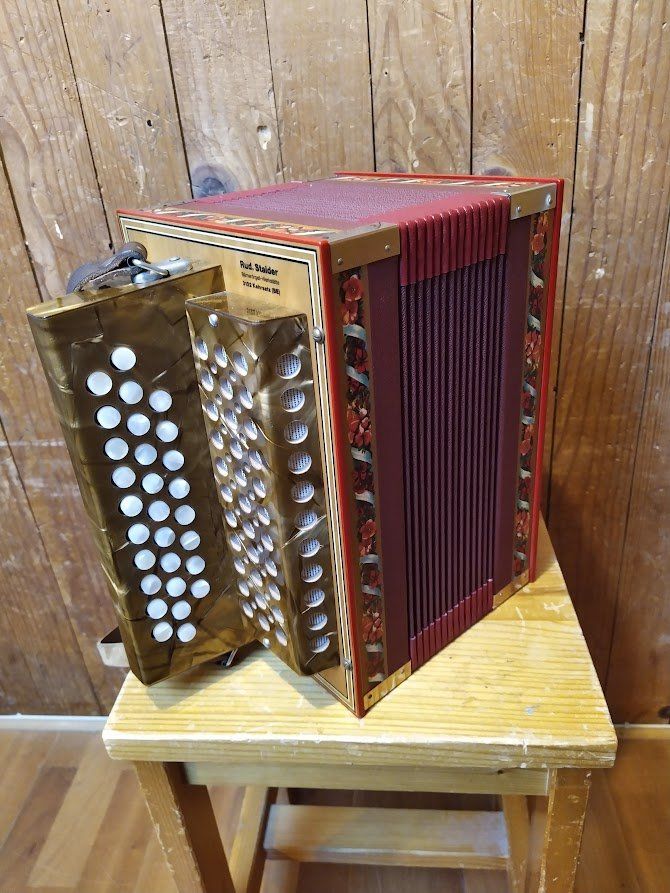 Strumenti musicali: Schwyzerörgeli Stalder Ton B – Usato da Walkringen venduto da petro06 1