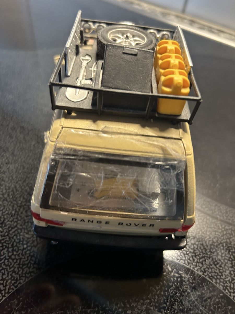 Land Rover Modellini d'auto: Range Rover 2001 – Modellauto 1:26 – Usato da Bülach venduto da Snip4u 1