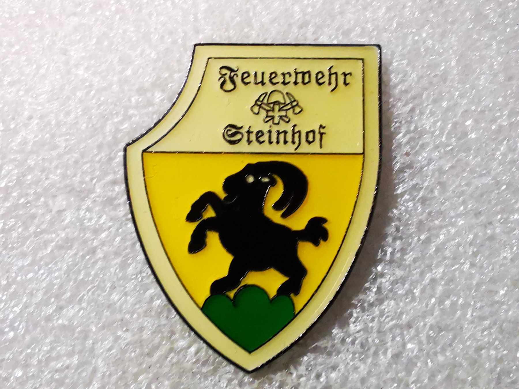 Placchette & Badge: Ansteckpin 89: Feuerwehr – Usato da Oppligen venduto da Pin-Fall-Shop