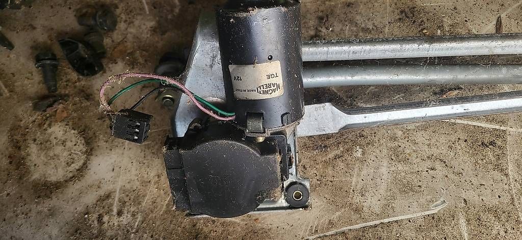 Tutte le macchine: Wischergestänge mit Motor – Usato da Toffen venduto da bollyrem 2