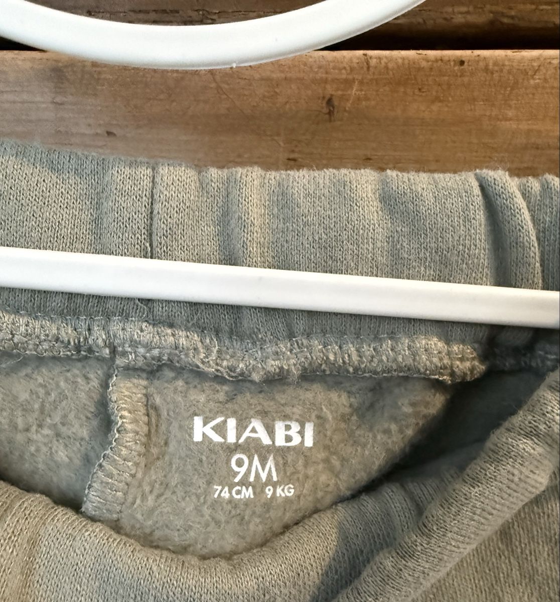 Pantaloni: Pantalon pour bébé garçon Kiabi taille 9 mois – Nuovo e nell'imballaggio originale da Vésenaz venduto da mar_xpz7 2
