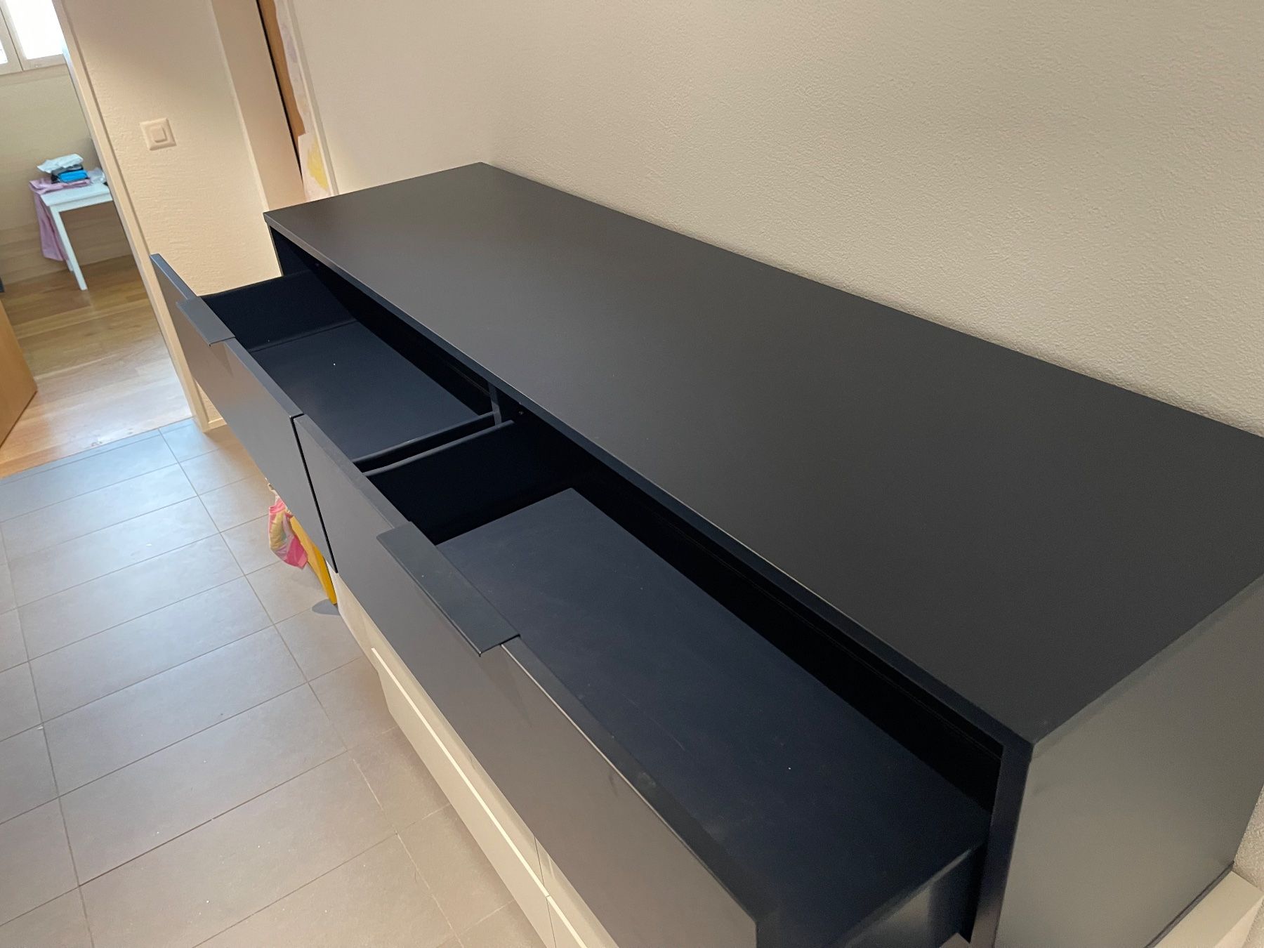 Commodes: IKEA NORDMELA Sideboard / Schuhkommode / TV-Möbel – D'occasion à Oberarth par MaTla 2
