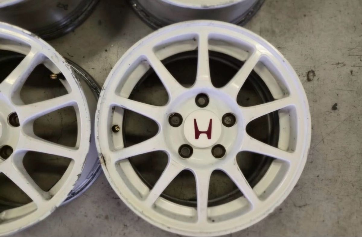 Honda Cerchioni: Jantes integra type r dc2 – Usato da Les Bois venduto da ric_lld7 1