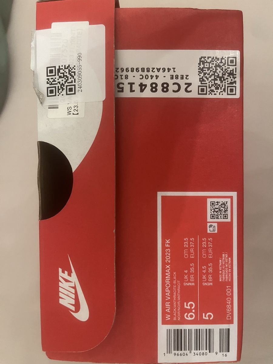 Nike Scarpe da uomo: Nike Air VaporMax 2023 Flyknit – Nuovo e nell'imballaggio originale da Bern venduto da rey_7ldr 2