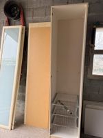 Eleganter Kleiderschrank mit 3 Milchglastüren