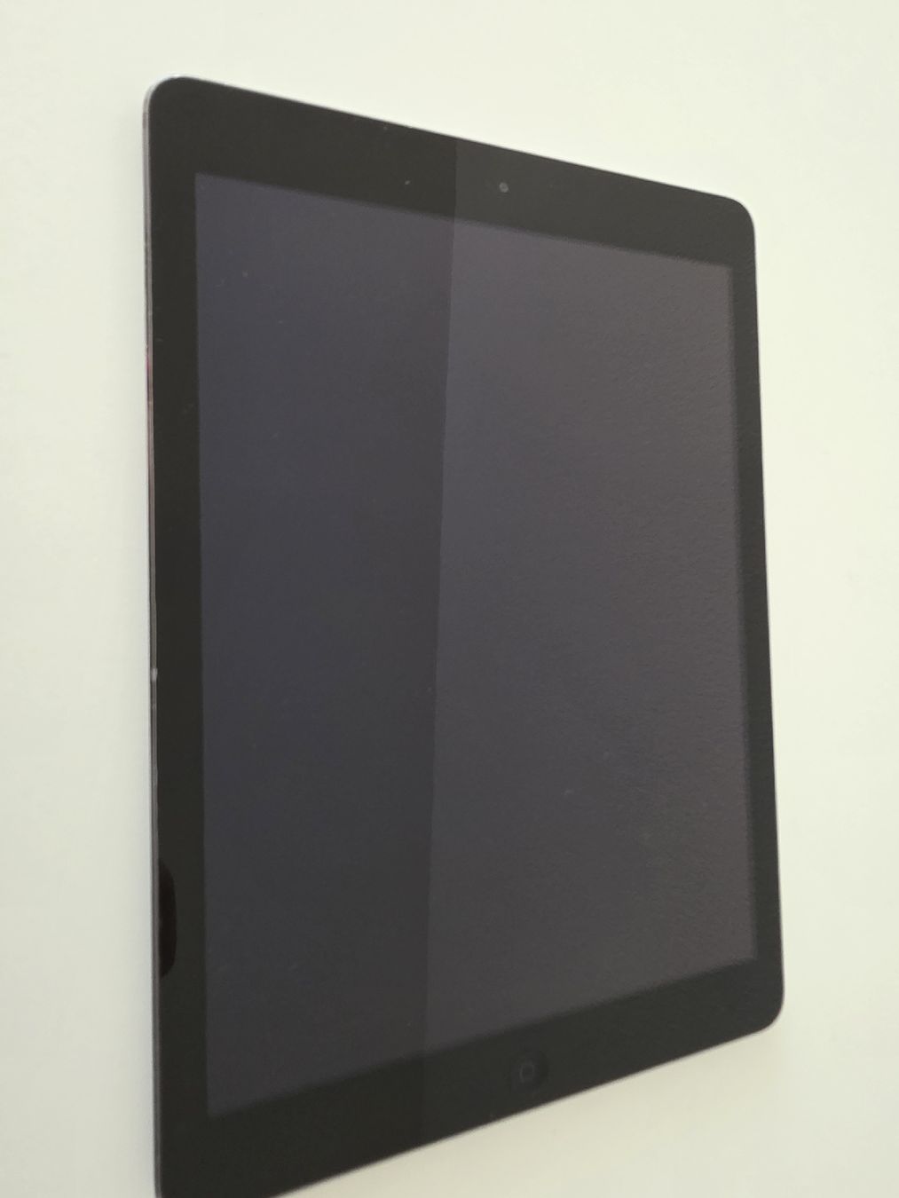 Apple Tablet PC: ipad air A1474 – Difettoso da Birmenstorf AG venduto da sok_6yp9