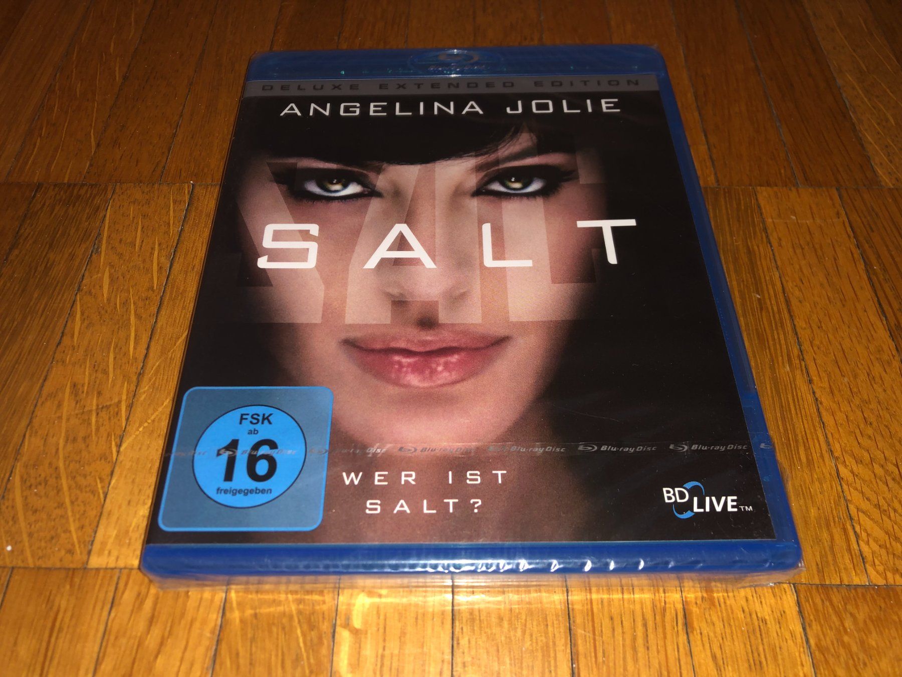Tutti i DVDs: Salt - Deluxe Extended Edition - UNCUT – Nuovo e nell'imballaggio originale da Basel venduto da havsok