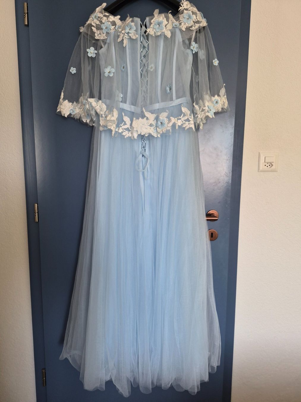 Kleider: Robe de mariée bleu ciel – Gebraucht aus Glovelier von palpate 4