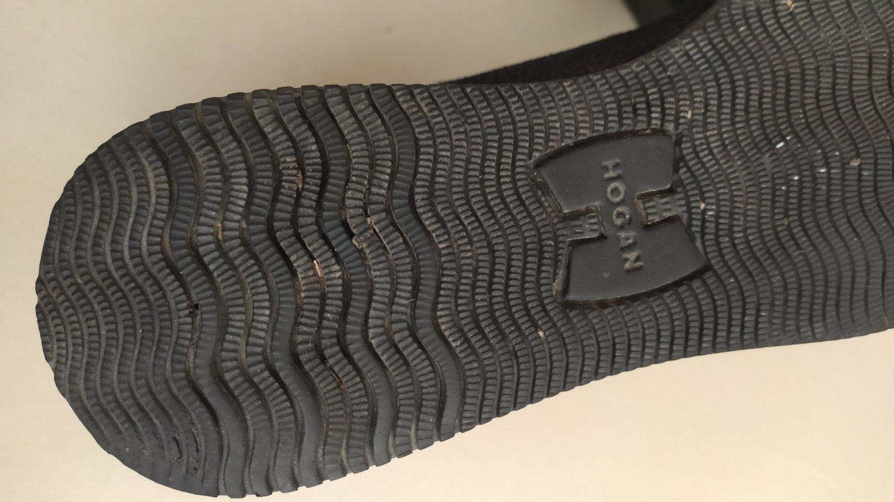 Hogan Scarpe da donna: Sneakers dame HOGAN gr. 37 – Usato da Chezard St-Martin venduto da Loucail 6