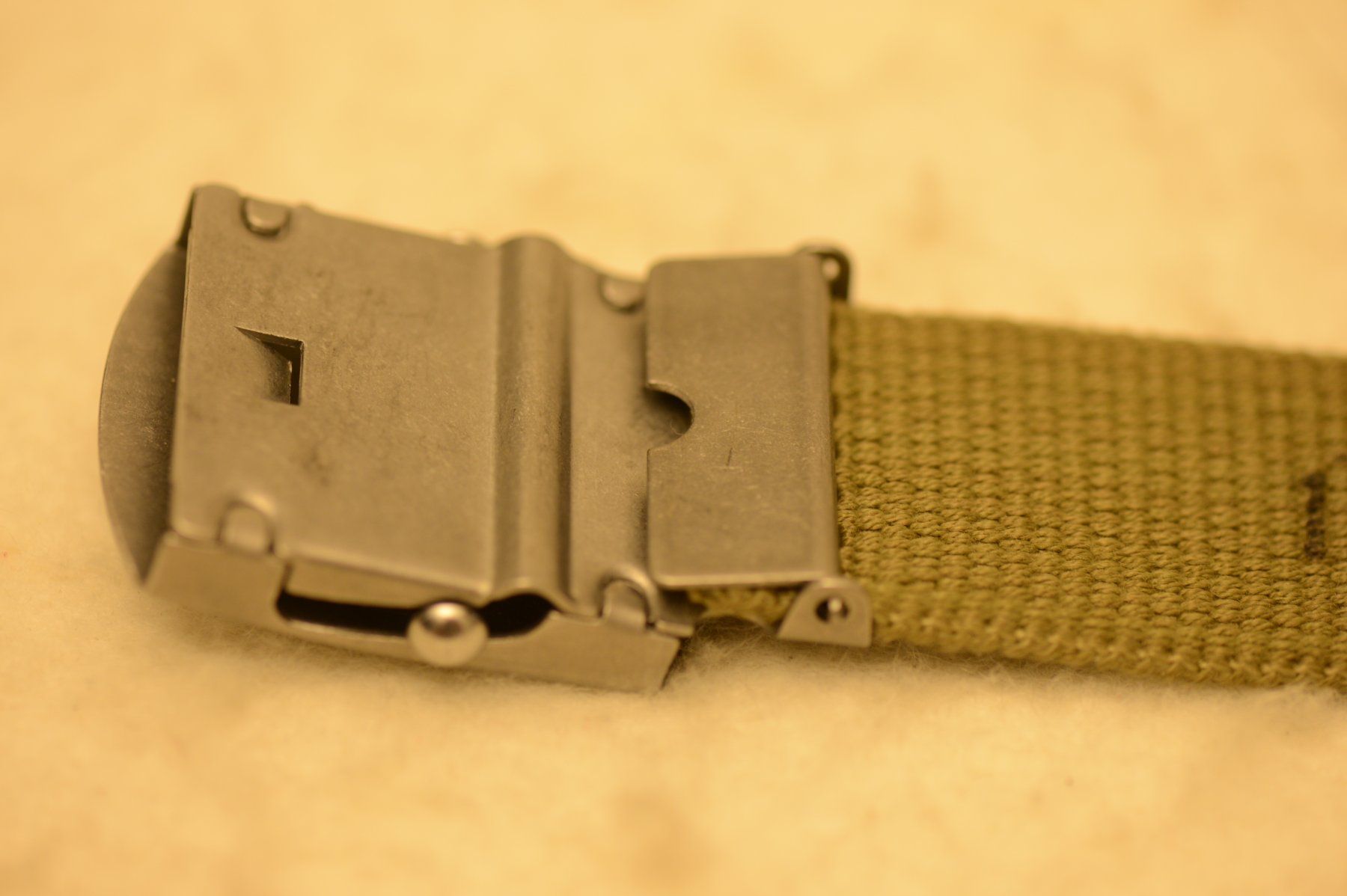 Schweizer Armee Cinture: 1 Stk. Schweizer Armee - TAZ 90 - Gurt - 130 cm Lang – Nuovo (secondo la descrizione) da Sachseln venduto da Smatsch54 4
