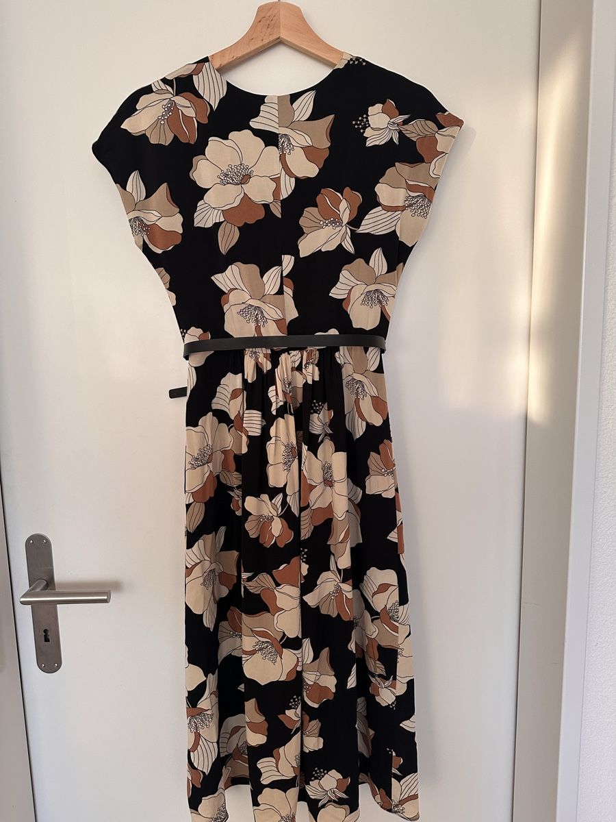 Max Mara Vestiti: Max Mara Studio Dress, Floral, Size M – Usato da Unterägeri venduto da aig_7jjx 5