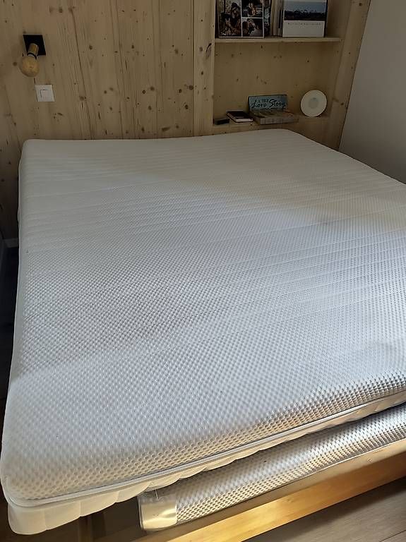 Matelas: Ikea Anneland Matratze 180x200 – D'occasion à Hofstetten ZH par Gischis