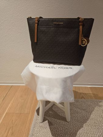 Original Michael Kors Jet Set Travel Shopper / Tote Bag