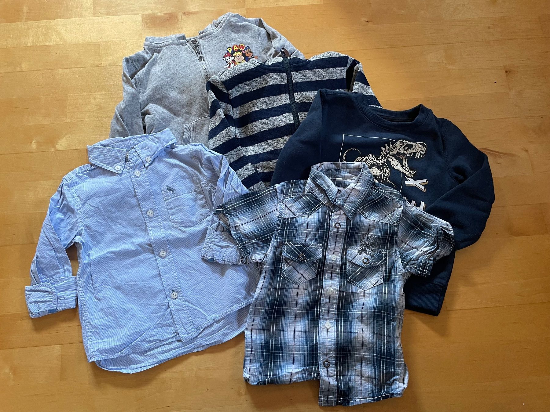Lotti & Set di vestiti: Kleiderpaket Gr 98 Herbst, Winter – Usato da Hüntwangen venduto da fra_7nd2 2