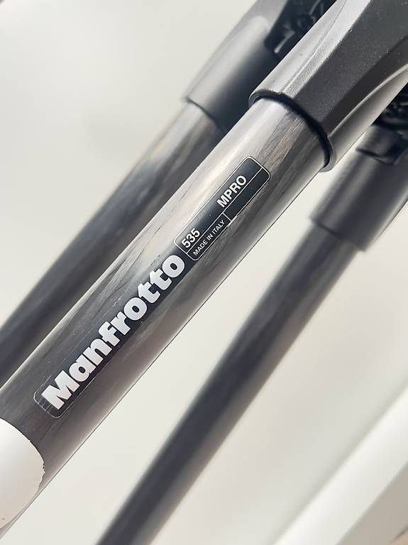 Manfrotto Treppiedi & Teste: Manfrotto 535 MPRO Stativ + MVH502AH Fluid Drag System Head – Usato da Zürich venduto da bol_mwt9 2