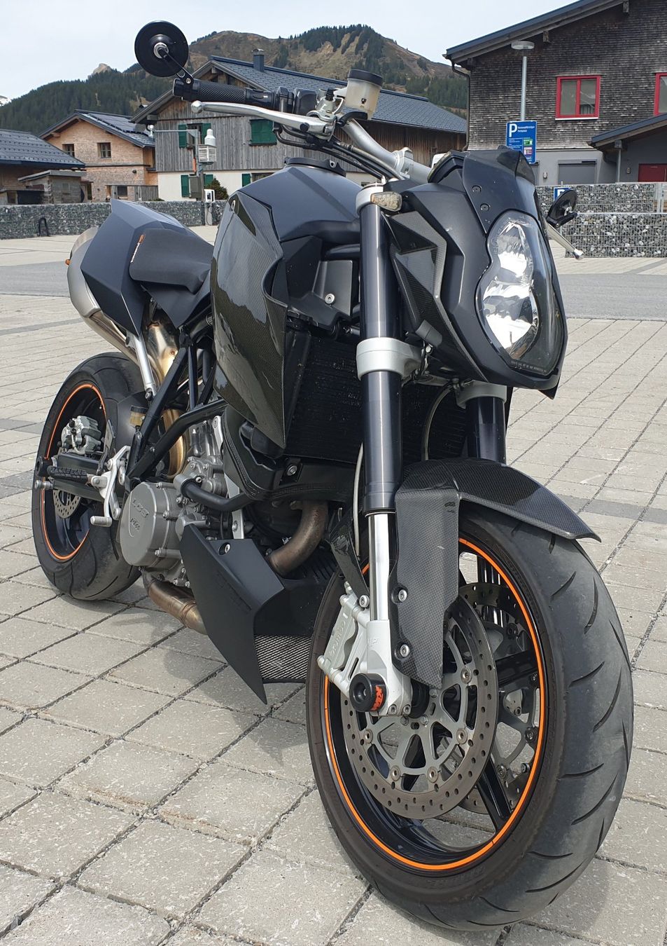 KTM Strada: KTM 990 Superduke Jg. 2010 – Usato da Schaanwald venduto da alo_66c6 3
