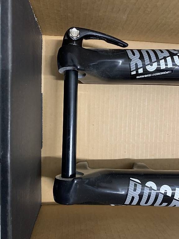 Rockshox Pezzi di ricambio: FEDERGABEL ROCKSHOX YARI 15x110 – Usato da Zunzgen venduto da Viper79 4