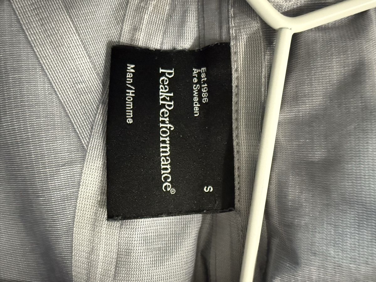 Peak Performance Jacken: Peak Performance Jacke – Gebraucht aus Au ZH von flo_b2cl 1