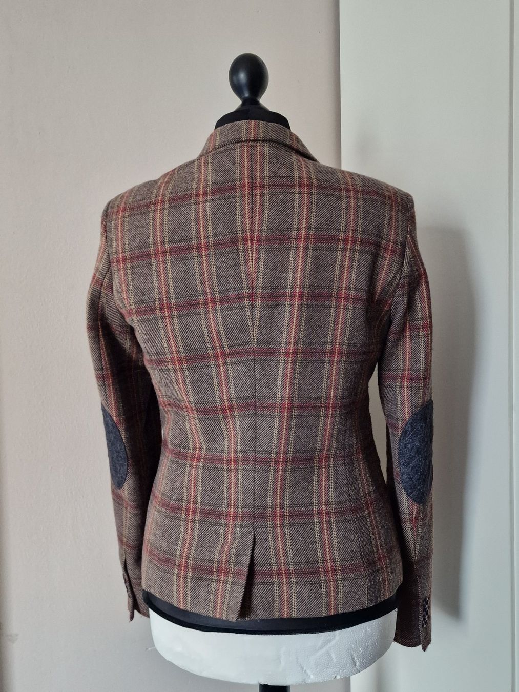 Esprit Jacken: Damen Blazer kariert mit Ellbogenpatch ESPRIT,  Gr.42 – Gebraucht aus Münchenstein von strolch001 2