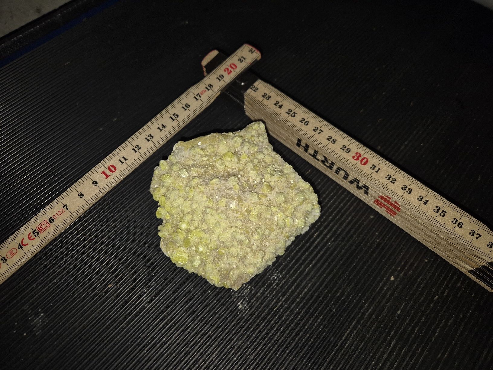 Minerali & Pietre curative: Schwefel Brocken gelb, 2 Stk. – Nuovo (secondo la descrizione) da Mels venduto da PatrickK89 1