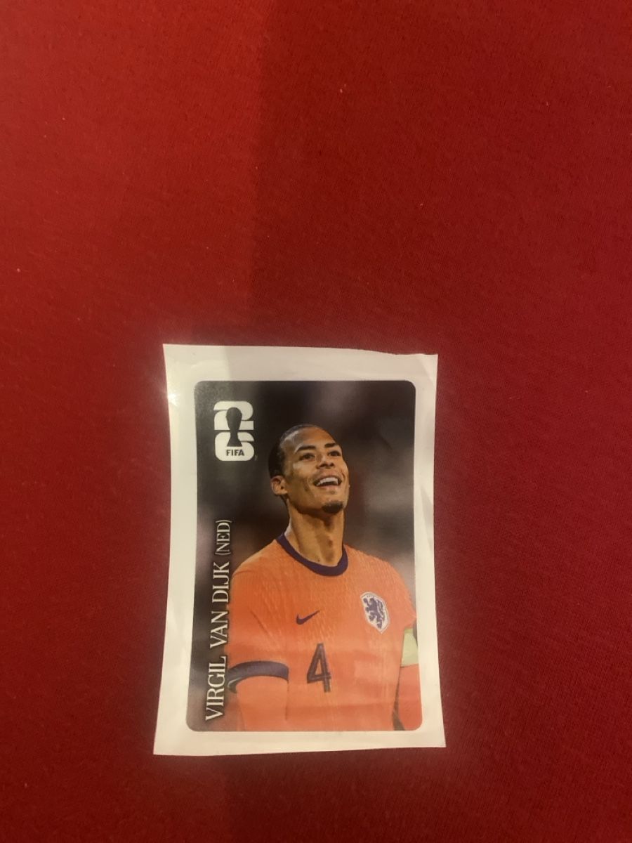 Panini Carte collezionabili: Autocollant VIRGIL VAN DIJK – Nuovo e nell'imballaggio originale da La Chaux-de-Fonds venduto da Berry_2325
