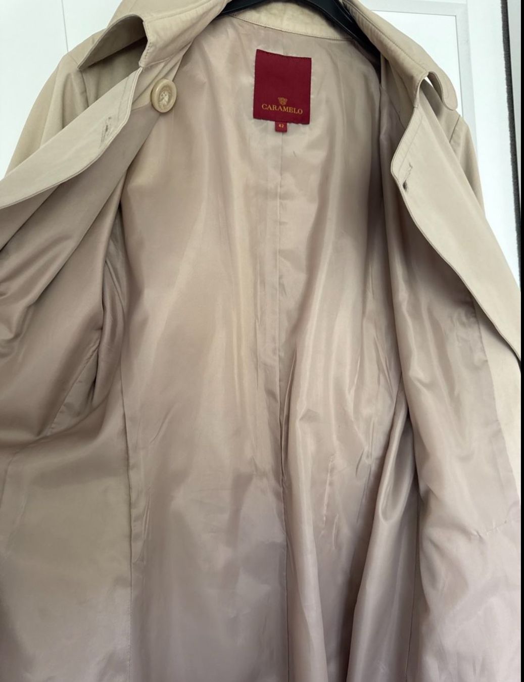 Cappotti: Trenchcoat Caramelo gr 38 – Usato da Lausanne venduto da acz_wjb9 5