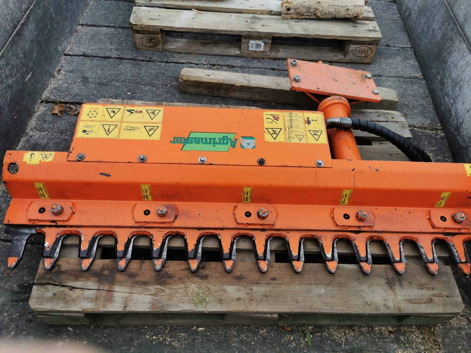 Alle Maschinen: Astschneide Astschere hydraulisch Agrimaster BR 50 / 145 – Gebraucht aus Ellikon a d Thur von andy8548