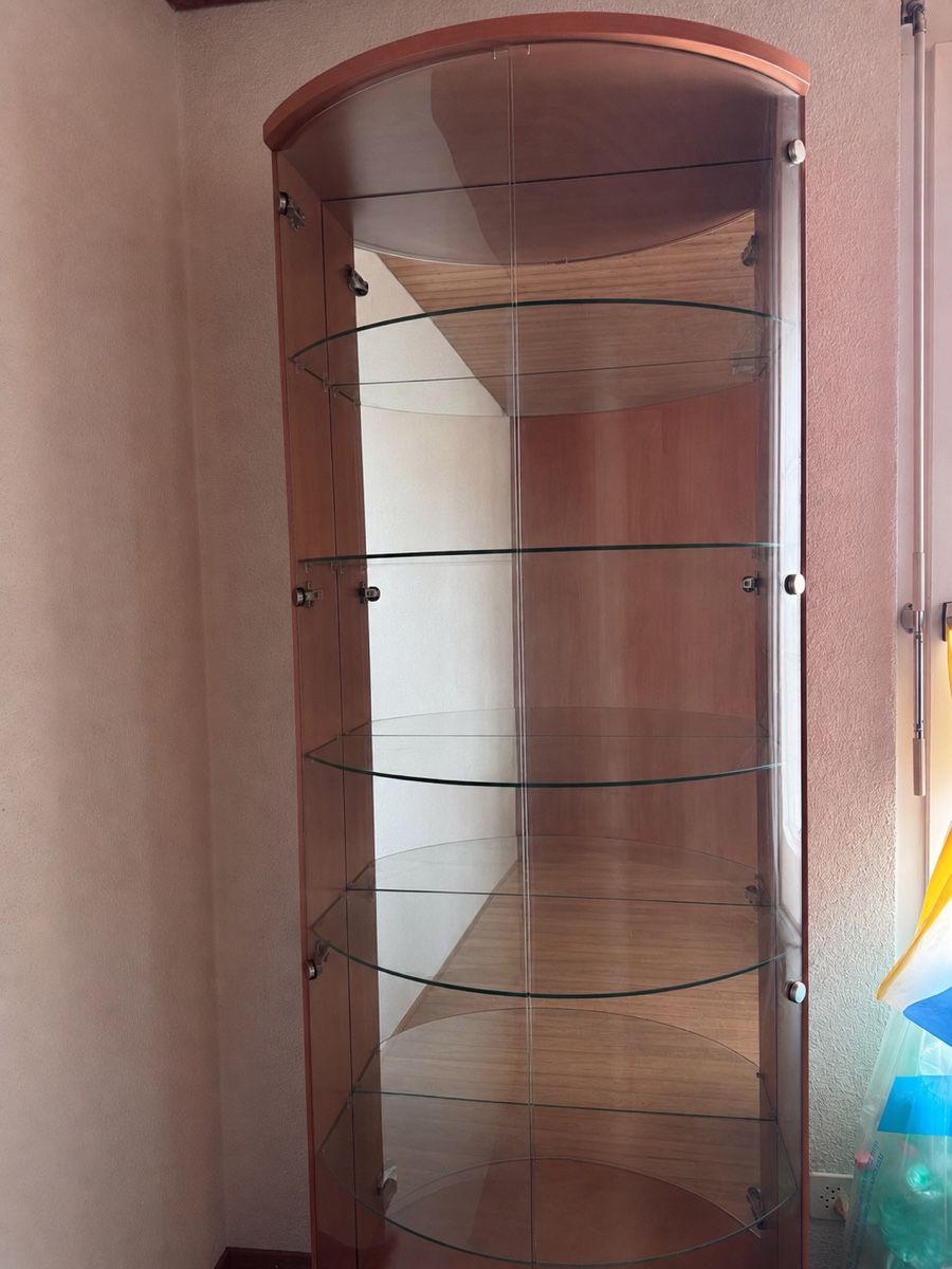 Vitrinen: Glasvitrine – Gebraucht aus Dagmersellen von thomh.