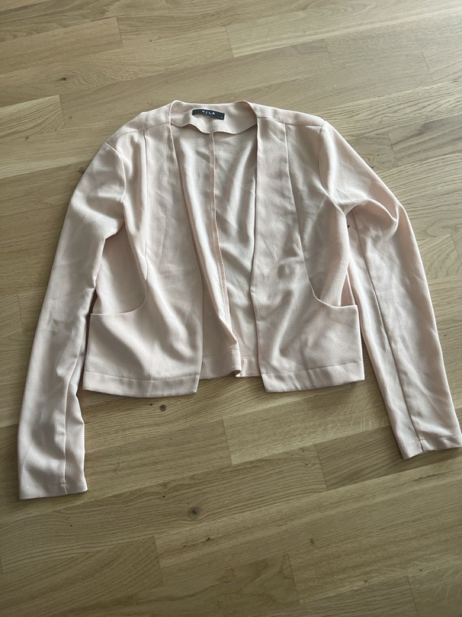 Vila Blusen: Blazer rosa Grösse M  – Gebraucht aus Thun von pri_655z