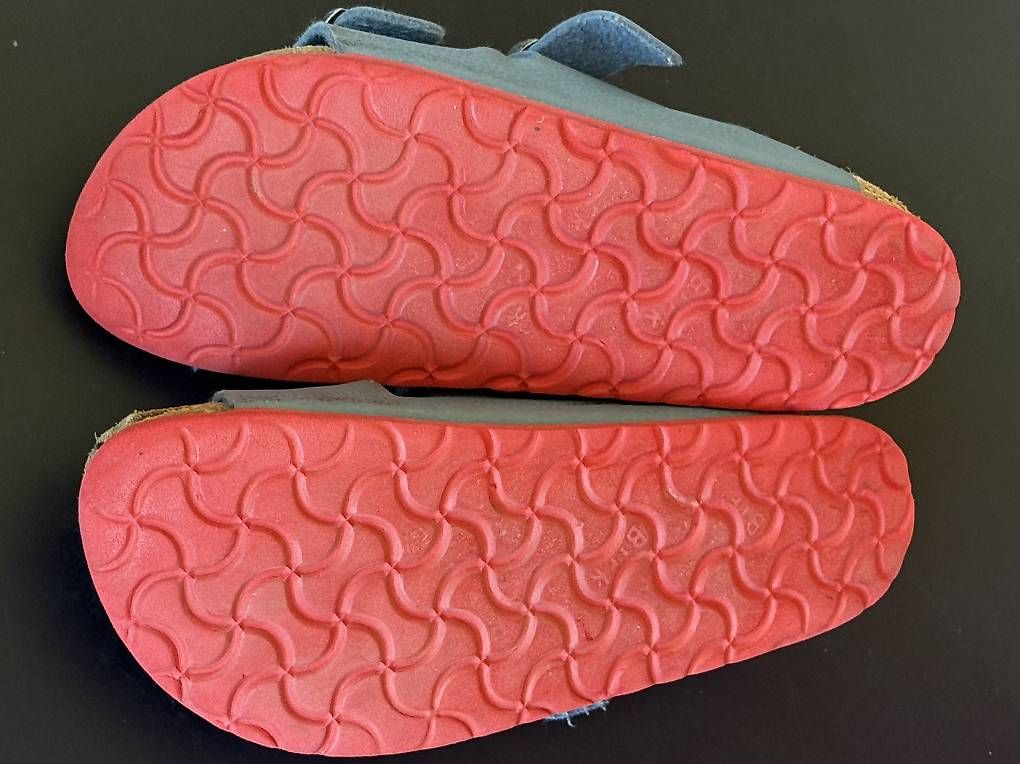 Birkenstock Scarpe da uomo: Farbenfrohe Birkenstock Kinder, Gr. 36 – Usato da Zürich venduto da reenaa 2