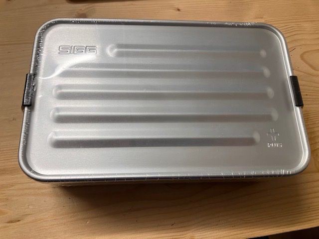 Cucine complete: SIGG Metal Food Box Plus Large – Nuovo e nell'imballaggio originale da Thalwil venduto da Trainspotter 1