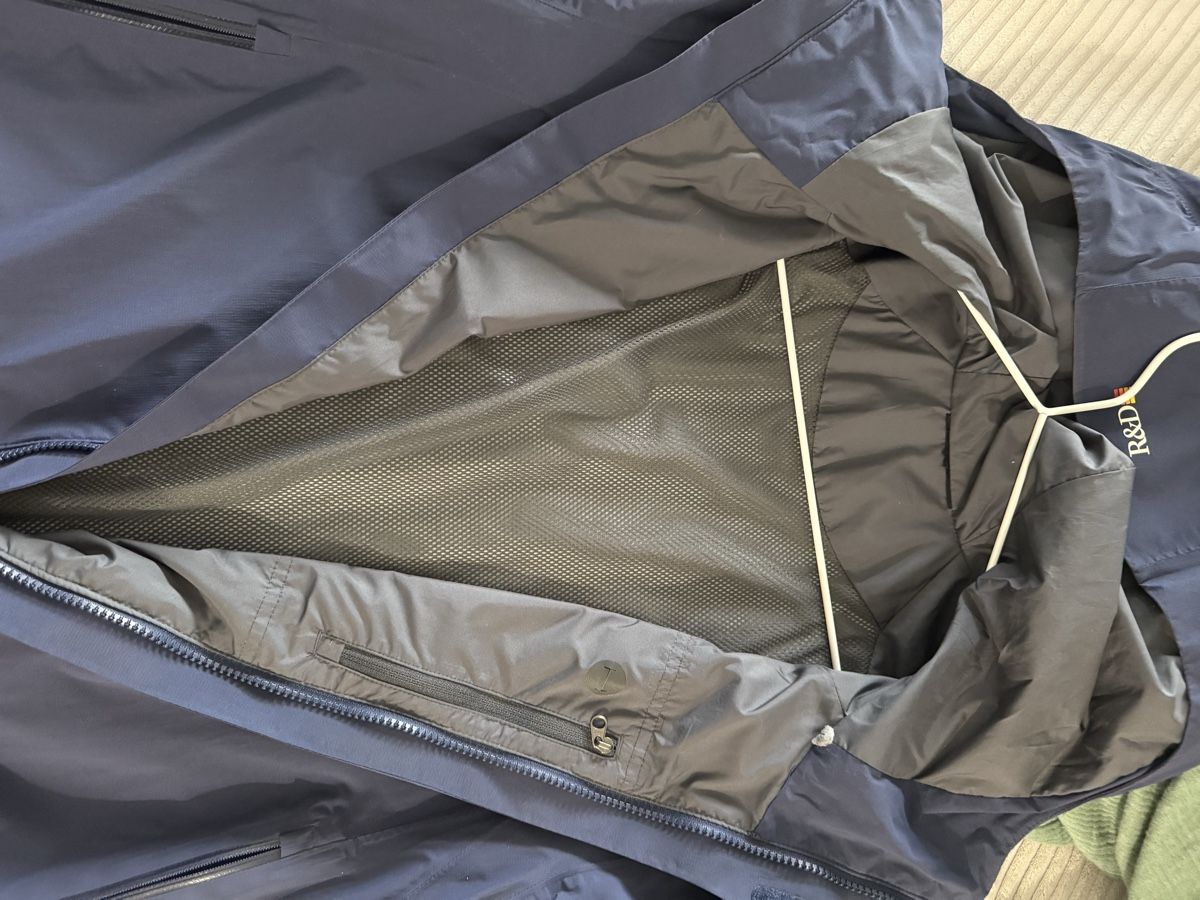 Peak Performance Jacken: Peak Performance Jacke – Gebraucht aus Au ZH von flo_b2cl 2