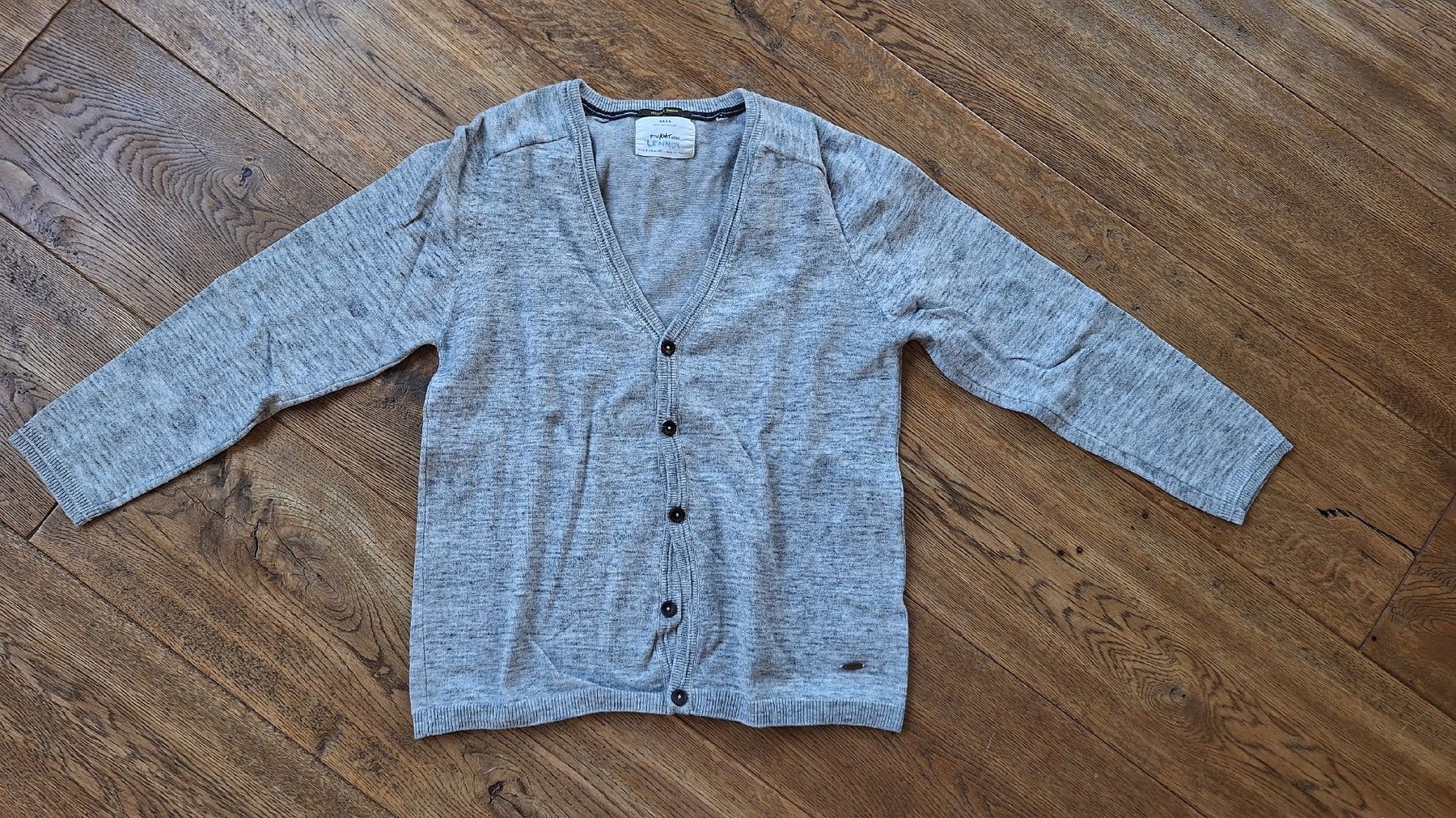 Zara Kleiderpakete & -sets: Kapuzenpulli GAP + 3 Strickjacken Gr. 140 Zara – Gebraucht aus Bremgarten AG von Charlotta01 4