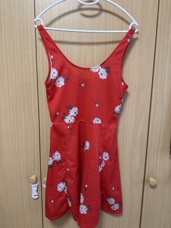 Rotes Sommerkleid von H&M, Grösse 38, Blumenmuster
