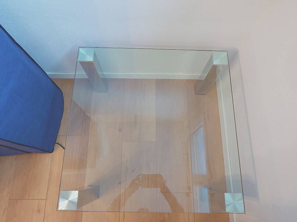 Tavoli: Couchtisch - Glastisch 80cm x 80xm x 45cm – Usato da Etziken venduto da prasanna-team 2