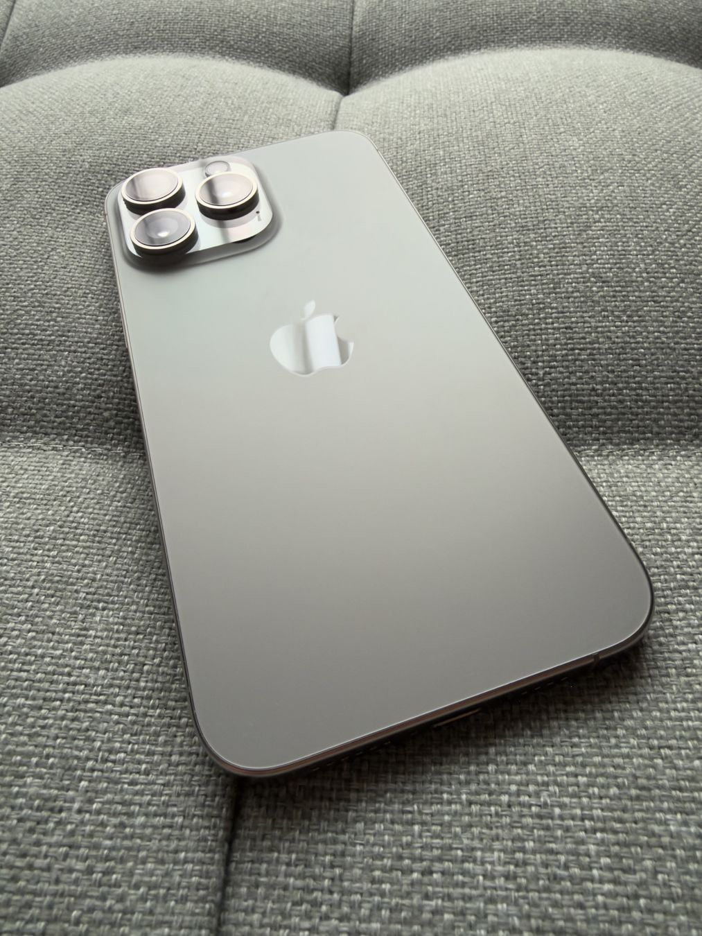 Apple Handys / Smartphones: iPhone 15 Pro Max 512GB mit PeakDesign Case – Gebraucht aus Luzern von Bluebird1 1