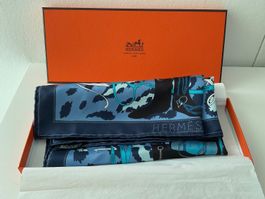 Hermès: "Monsieur Madame“ 42x42, design: Bali Barret