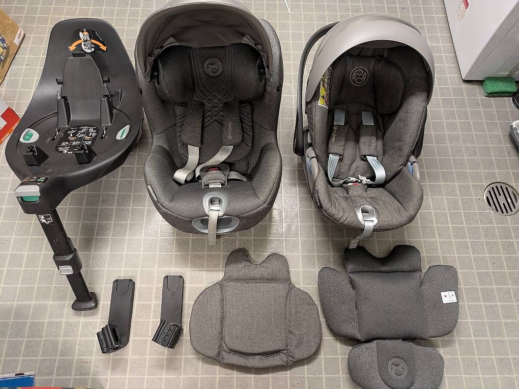 Seggiolini per auto: 2 Autositze Cybex + Base – Usato da Watt venduto da t30annen