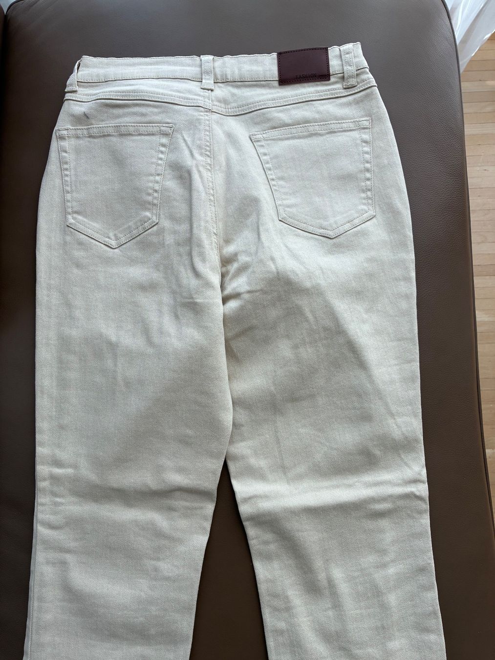 Heine Pantaloni: Neu heine Stretch Hose beige gr. 36 – Nuovo e nell'imballaggio originale da Amriswil venduto da Fisch79 3