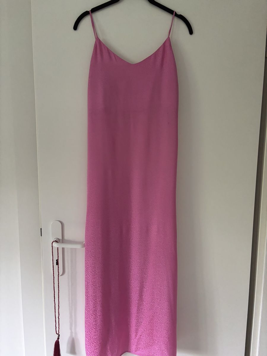 Kleider: Robe rose Sisterhood by Wolinski – Gebraucht aus Vésenaz von dri_rc9f 1