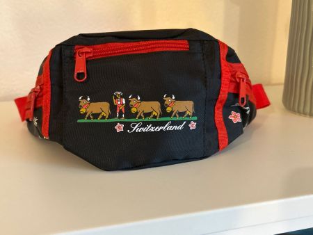 Bauchtache schwarz/rot mit Kühen & Edelweiss Switzerland