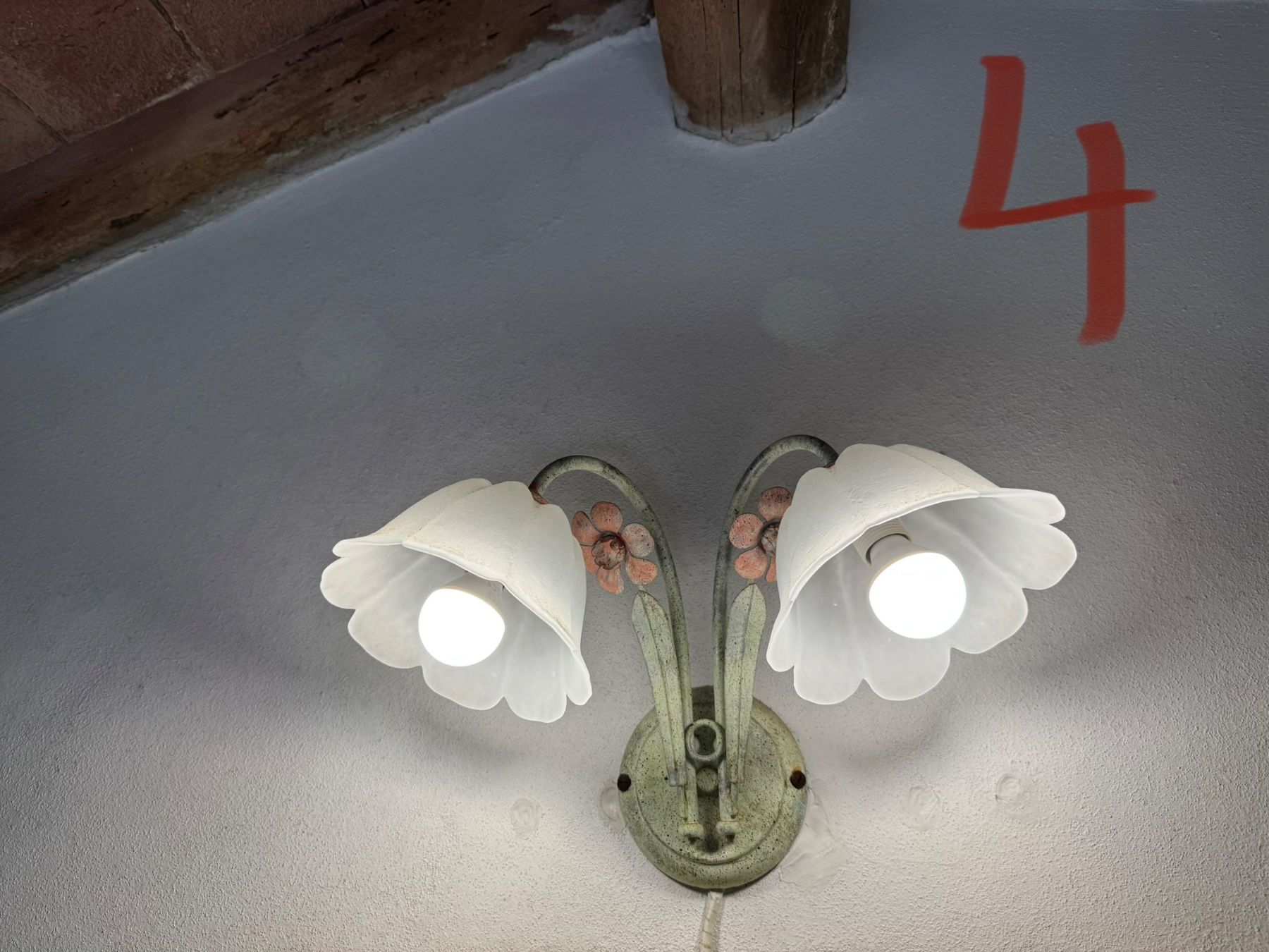 Lampen: Wandlampe Made in Italy – Gebraucht aus Domat/Ems von Nanouk