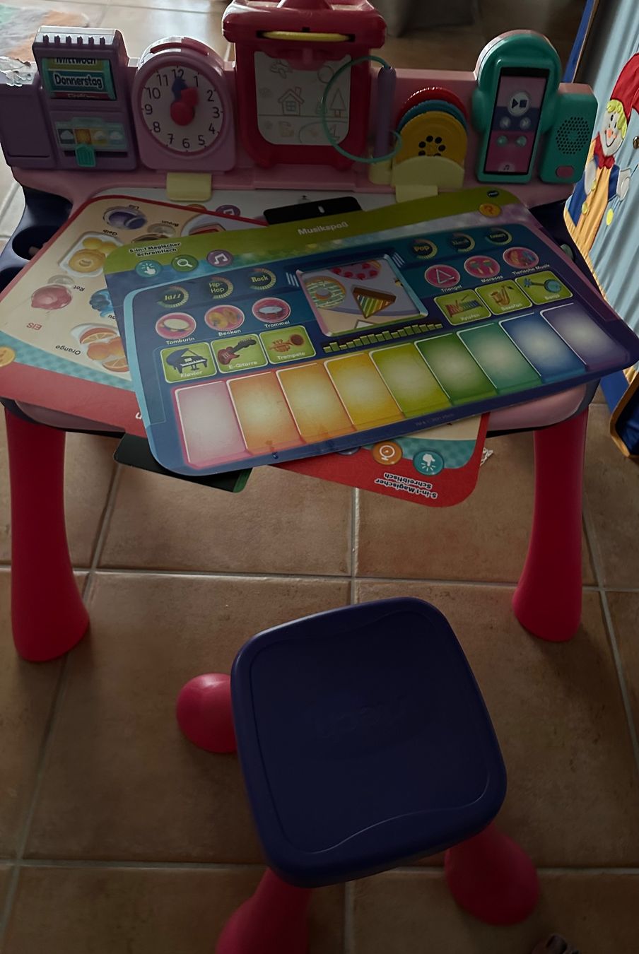 Vtech Giocattoli: VTECH 3in1 magischer Schreibtisch, Deutsch – Usato da Uster venduto da UsterF 2