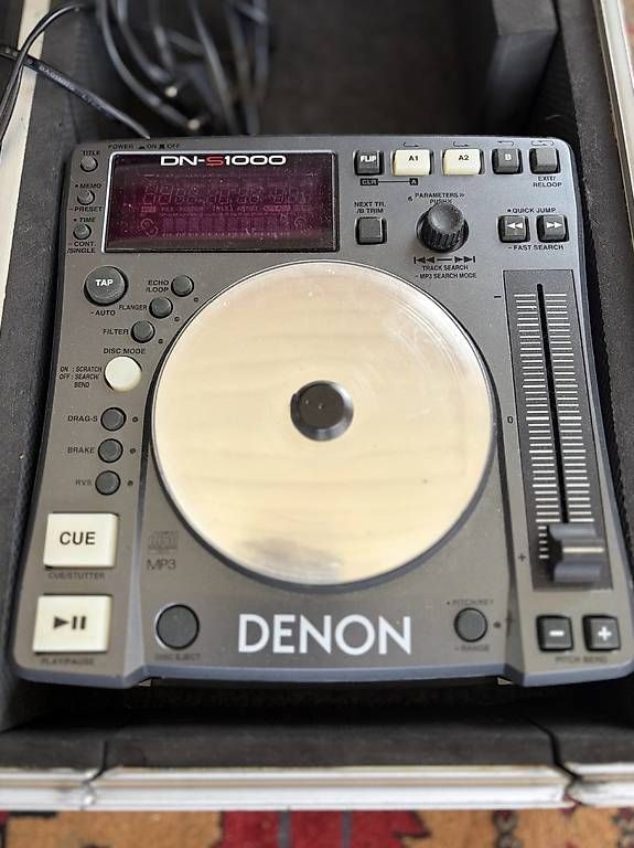 Audio- & Mediensysteme: 2 lettori CDJ Denon + Case – Gebraucht aus Montagnola von inf_d7hx