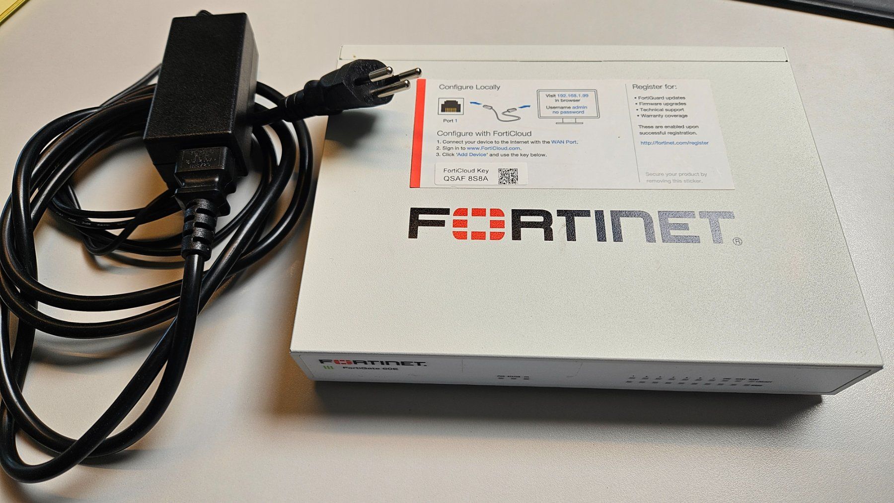 Fortinet Firewall: Fortinet FortiGate-60E mit Subscription bis Ende Oktober – Gebraucht aus Bern von itn