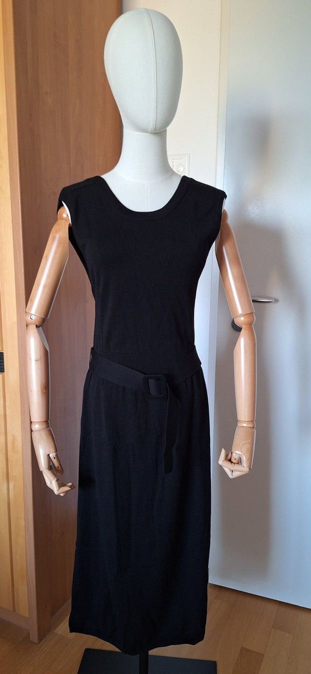 Kookai Vestiti: Kookai, robe longue noire – Nuovo e nell'imballaggio originale da Lussery-Villars venduto da pousinete02