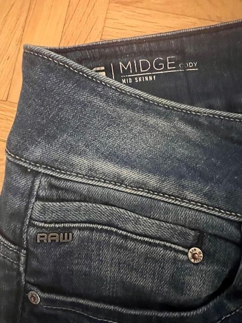 Jeans: "RAW" Jeans Gr. 26 32 – Nuovo (secondo la descrizione) da Walenstadt venduto da ricamul 2