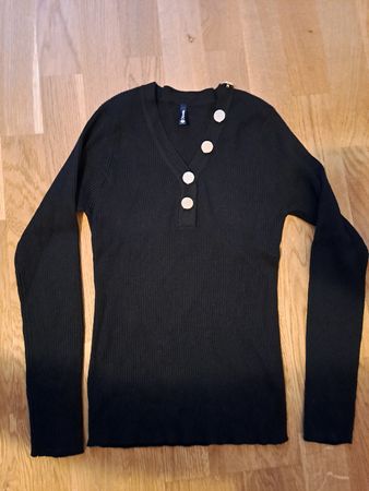 Chicoree Damen Pullover, Grösse S, Schwarz mit Goldknöpfen