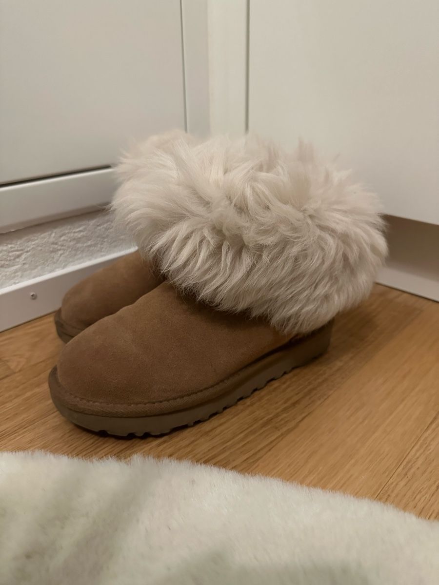 Ugg Chaussures femmes: UGG Stiefel – Neuf (Voir description) à Bülach par lin_2s68 2